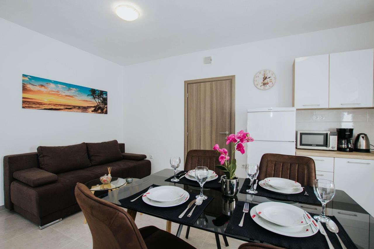 Ferienwohnung Blaise Trogir Exterior foto