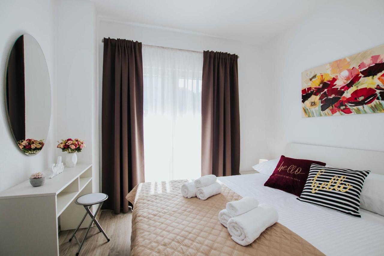 Ferienwohnung Blaise Trogir Exterior foto
