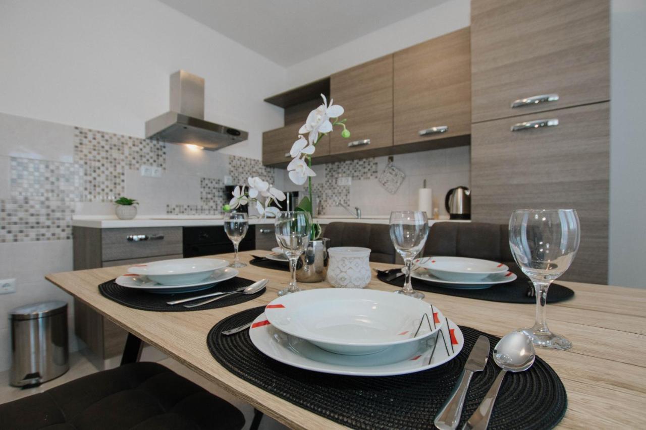 Ferienwohnung Blaise Trogir Exterior foto