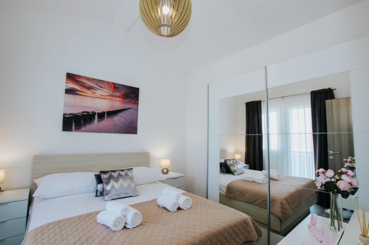 Ferienwohnung Blaise Trogir Exterior foto