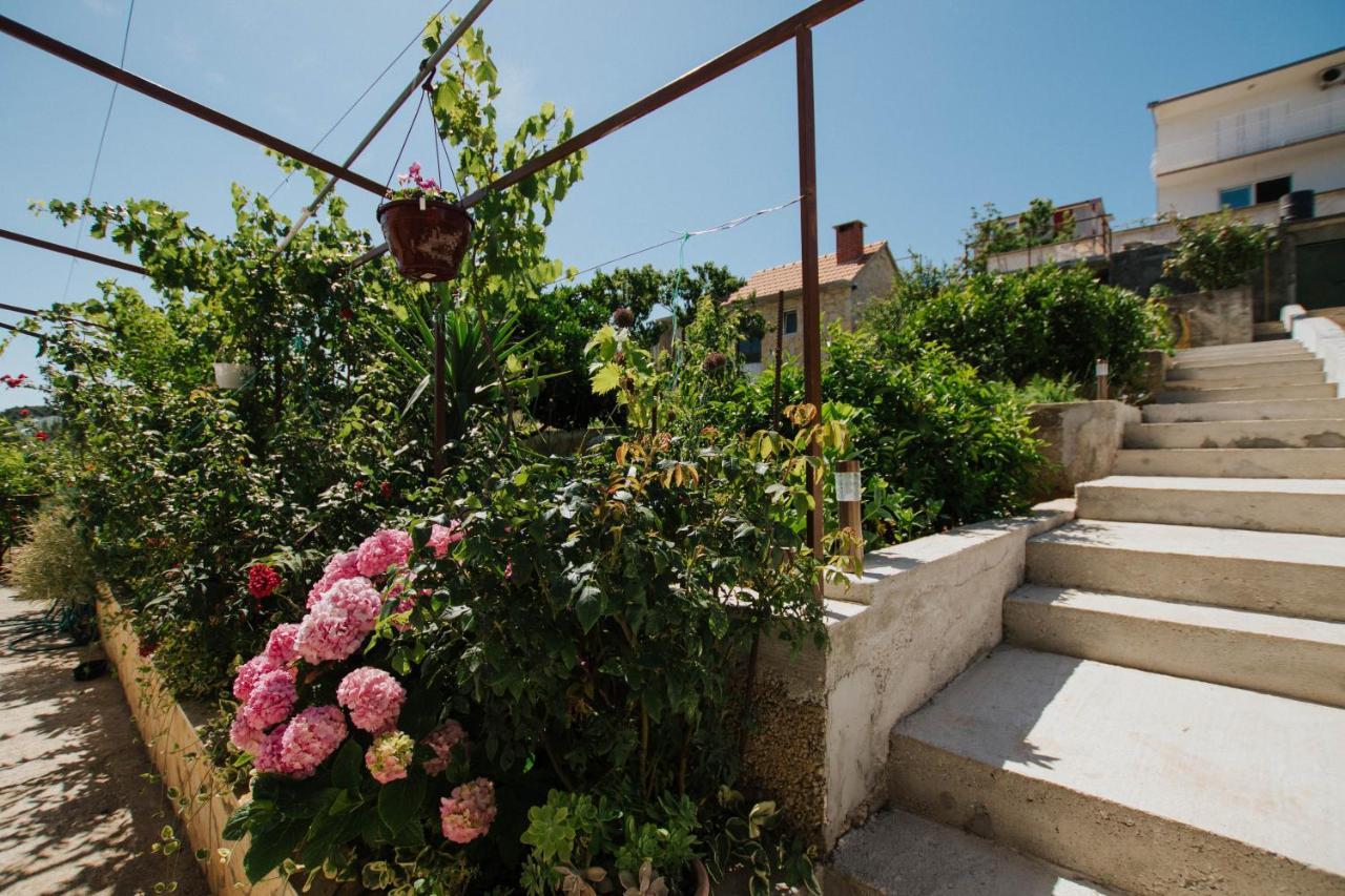 Ferienwohnung Blaise Trogir Exterior foto
